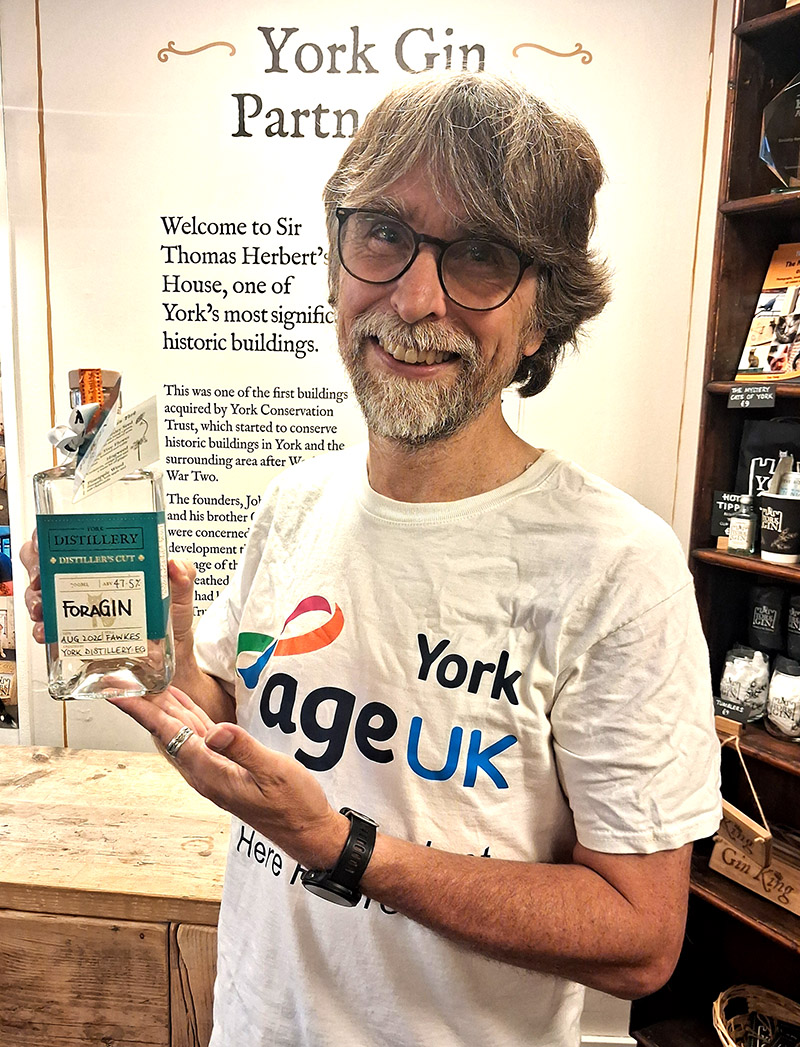 Carl Wain Forager with ForaGIN by York gin Carl Wain Forager with ForaGIN by York gin