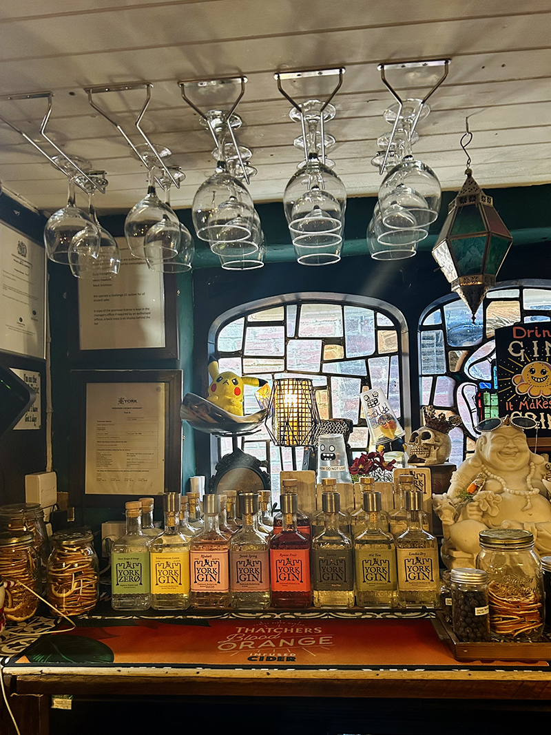 Three Tuns with York gin